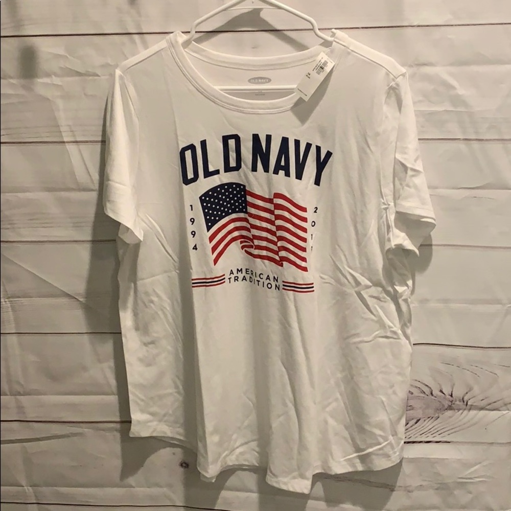 Old navy NWT god bless the USA NWT white